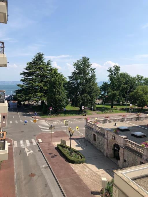 Appartement. La Coupole 2 Pieces Avec Vue Évian-les-Bains Eksteriør billede